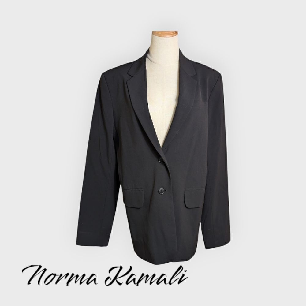 Norma Kamali Black Padded Shoulder Blazer Jacket